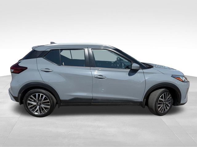 Certified 2023 Nissan Kicks SV FWD image 8