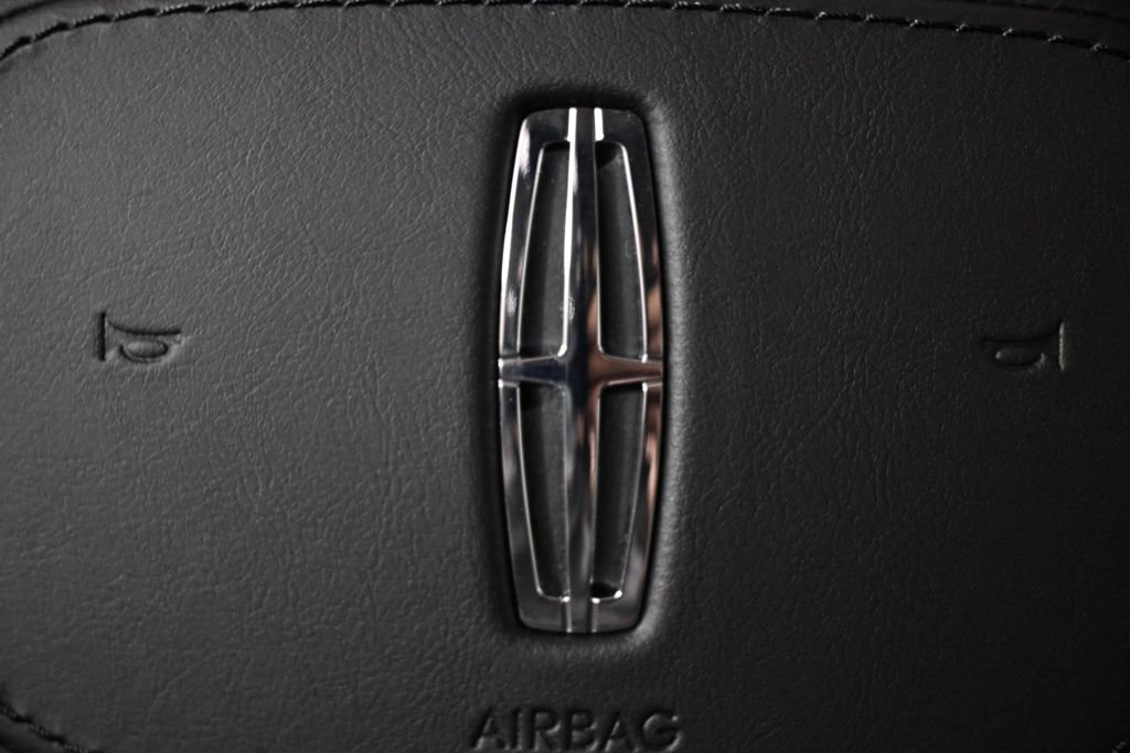 New 2026 Lincoln Nautilus Premier w/ Equipment Group 102A image 32