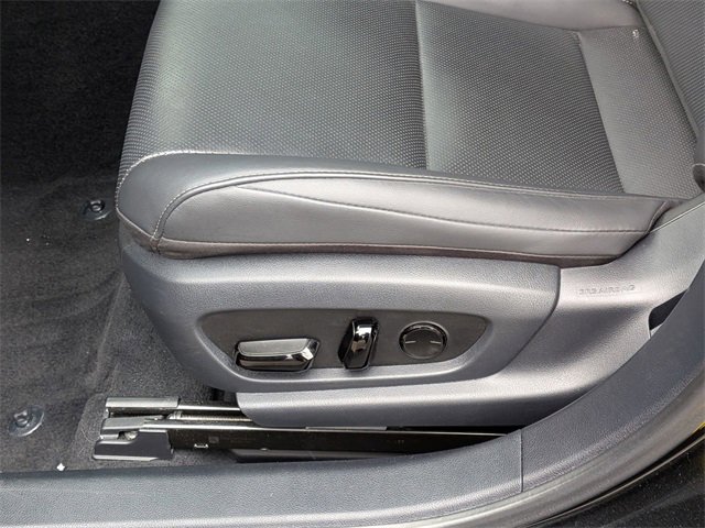 Used 2022 Lexus ES 300h w/ Premium Package image 12