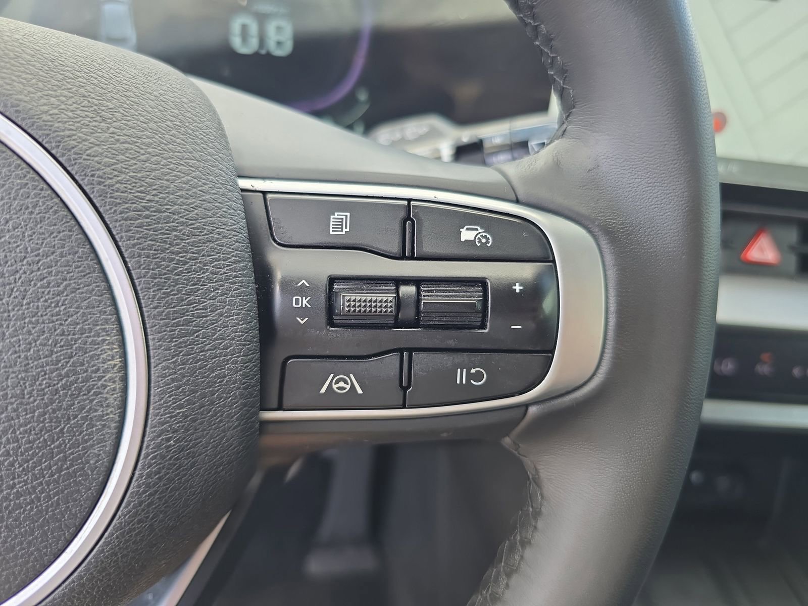 Used 2023 Kia Sportage EX image 23