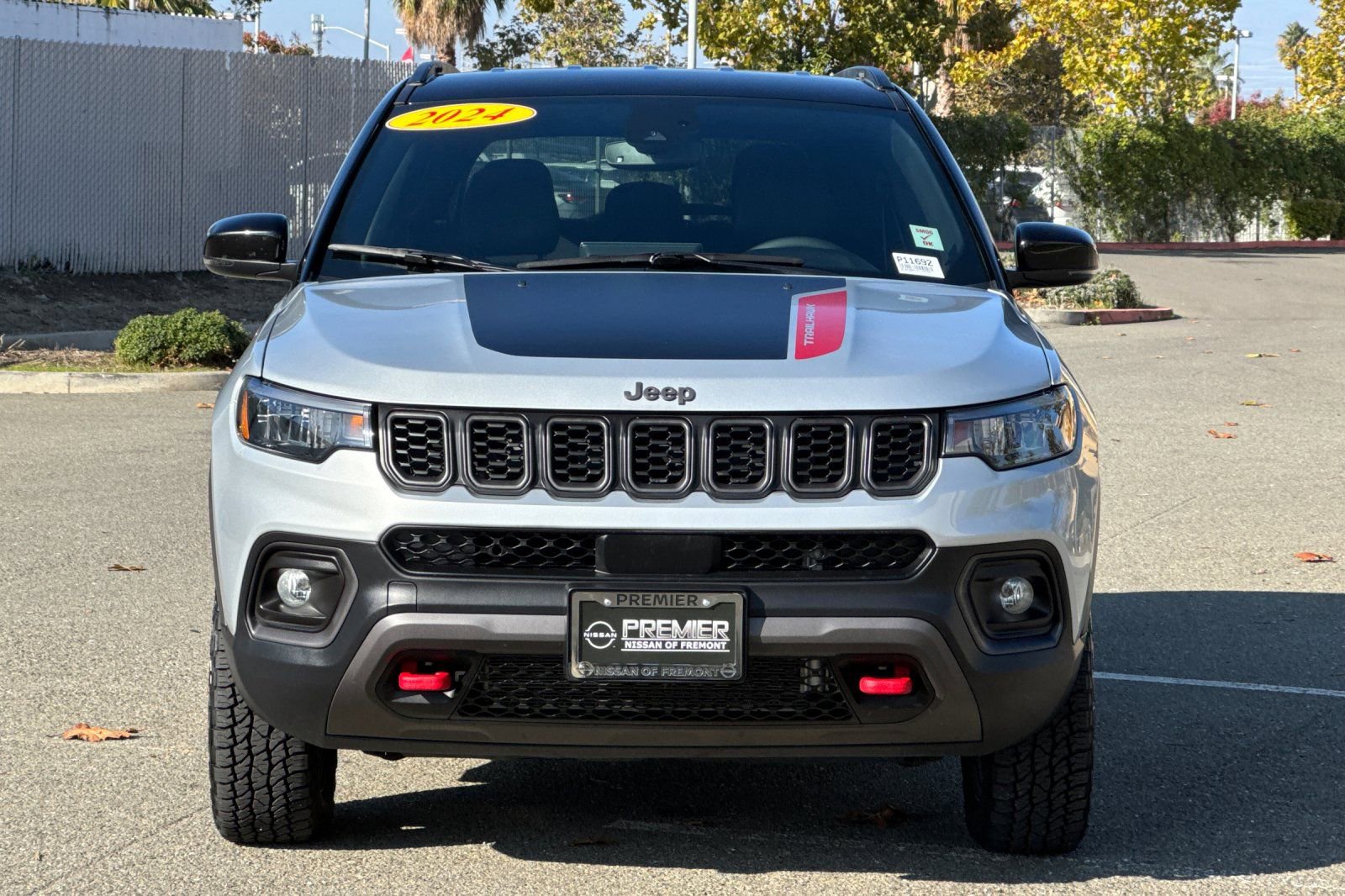 Used 2024 Jeep Compass Trailhawk image 9