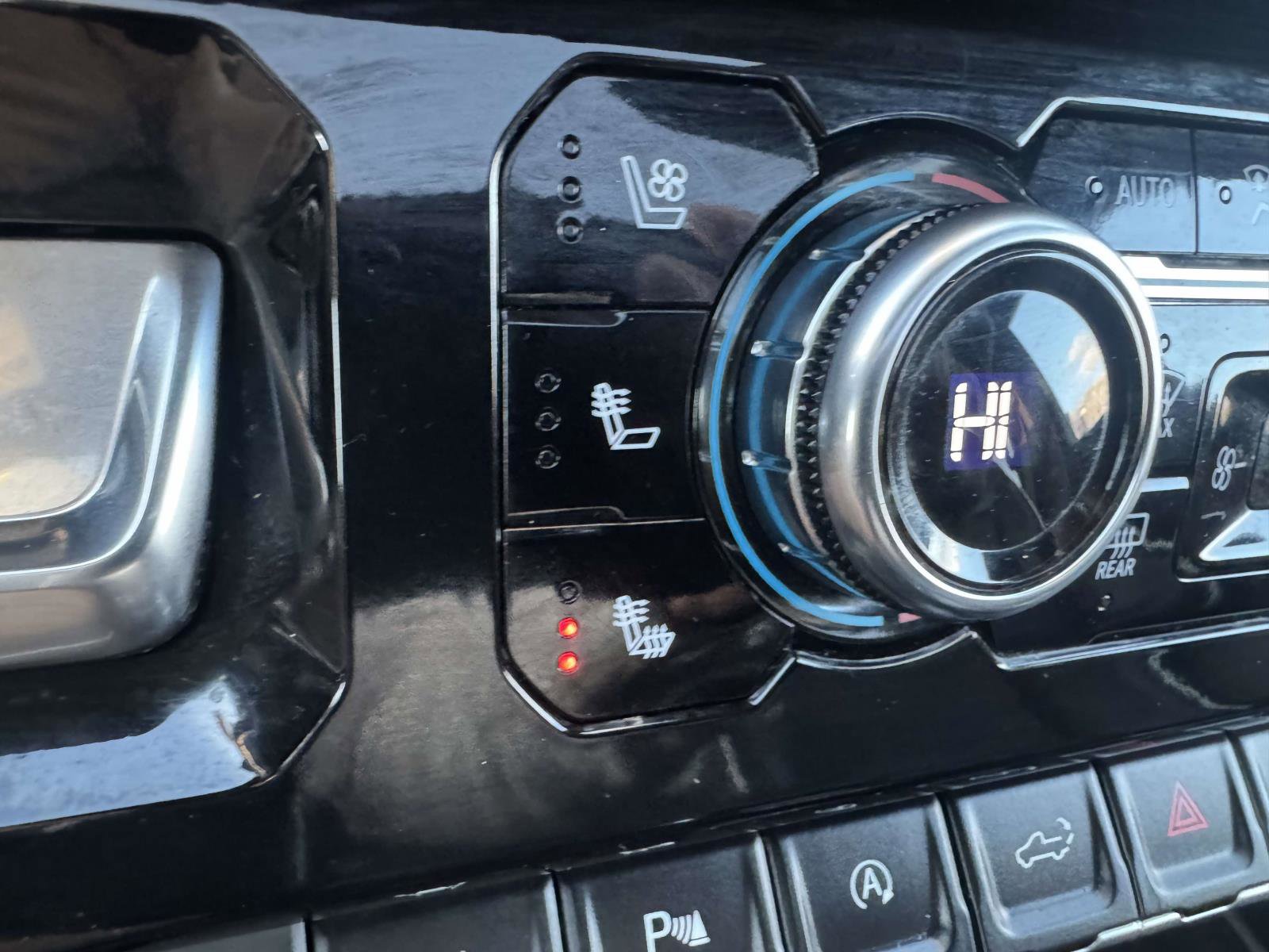 Used 2023 GMC Sierra 1500 AT4X image 37