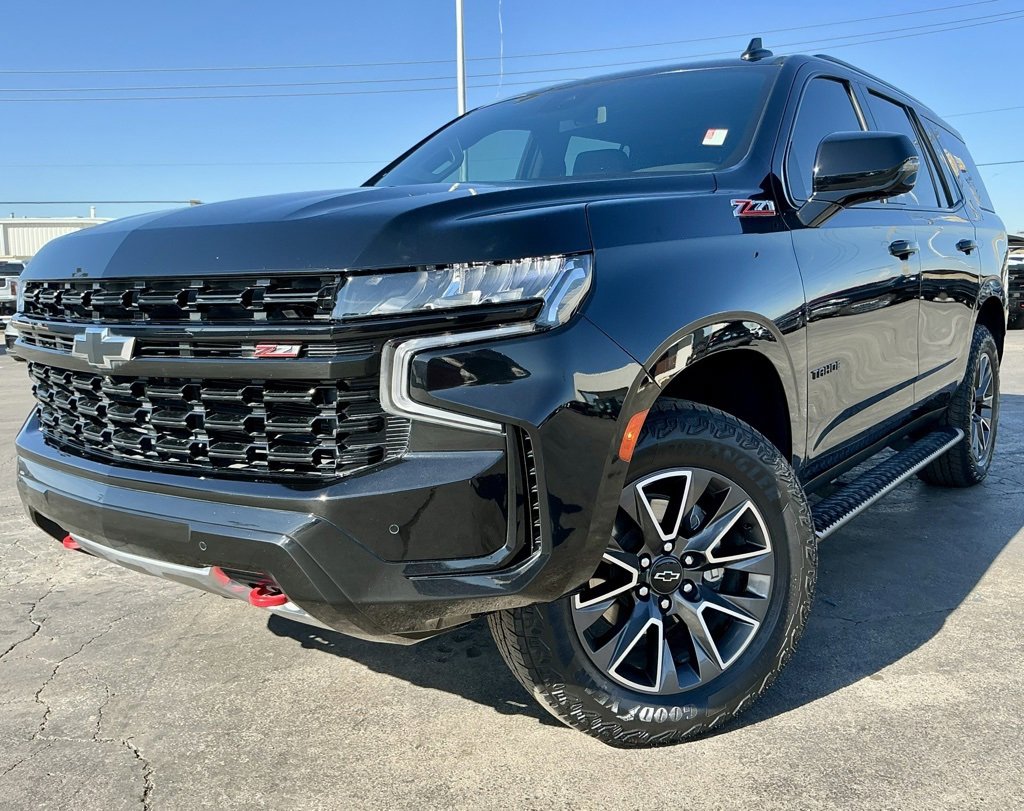 Used 2023 Chevrolet Tahoe Z71 w/ Luxury Package image 3