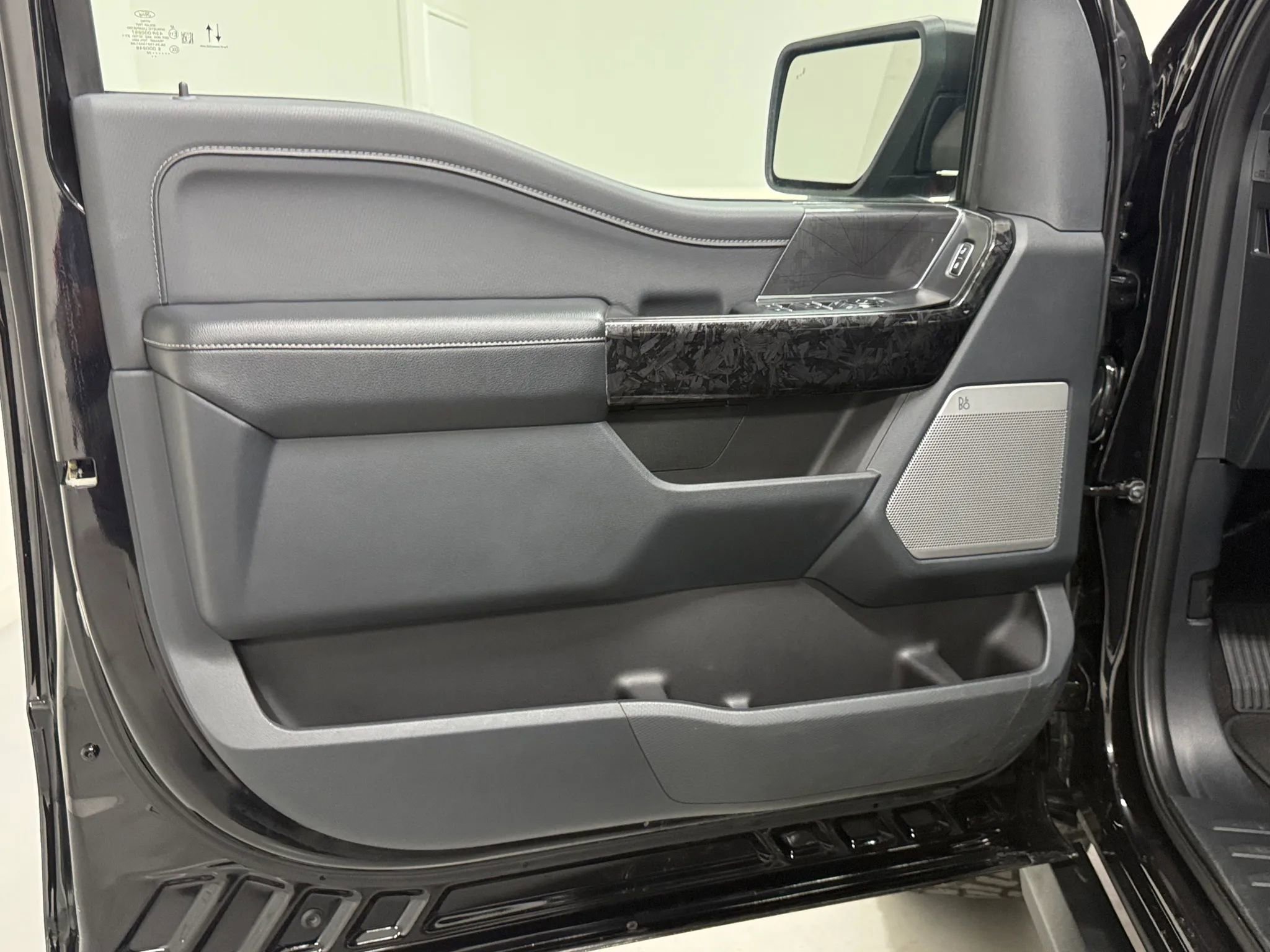 Used 2022 Ford F150 XLT w/ Equipment Group 302A High AWD/4WD image 17