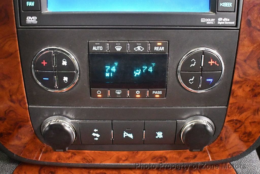 Used 2010 Chevrolet Suburban LTZ image 45