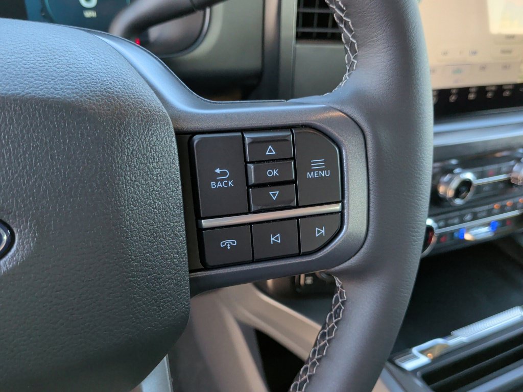 New 2027 Ford F250 Lariat w/ Black Appearance Package AWD/4WD image 18