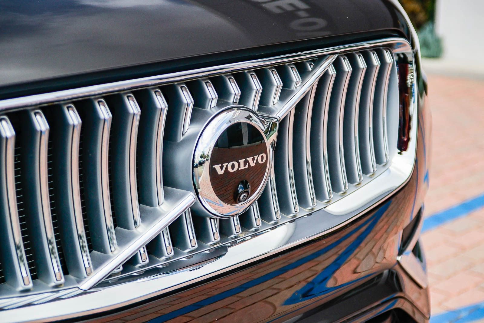 Used 2024 Volvo XC90 T8 Ultimate w/ Protection Package Premier image 13