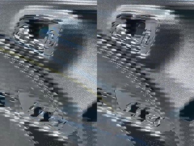 Used 2025 Chevrolet Trax ACTIV w/ Sunroof Package FWD image 21