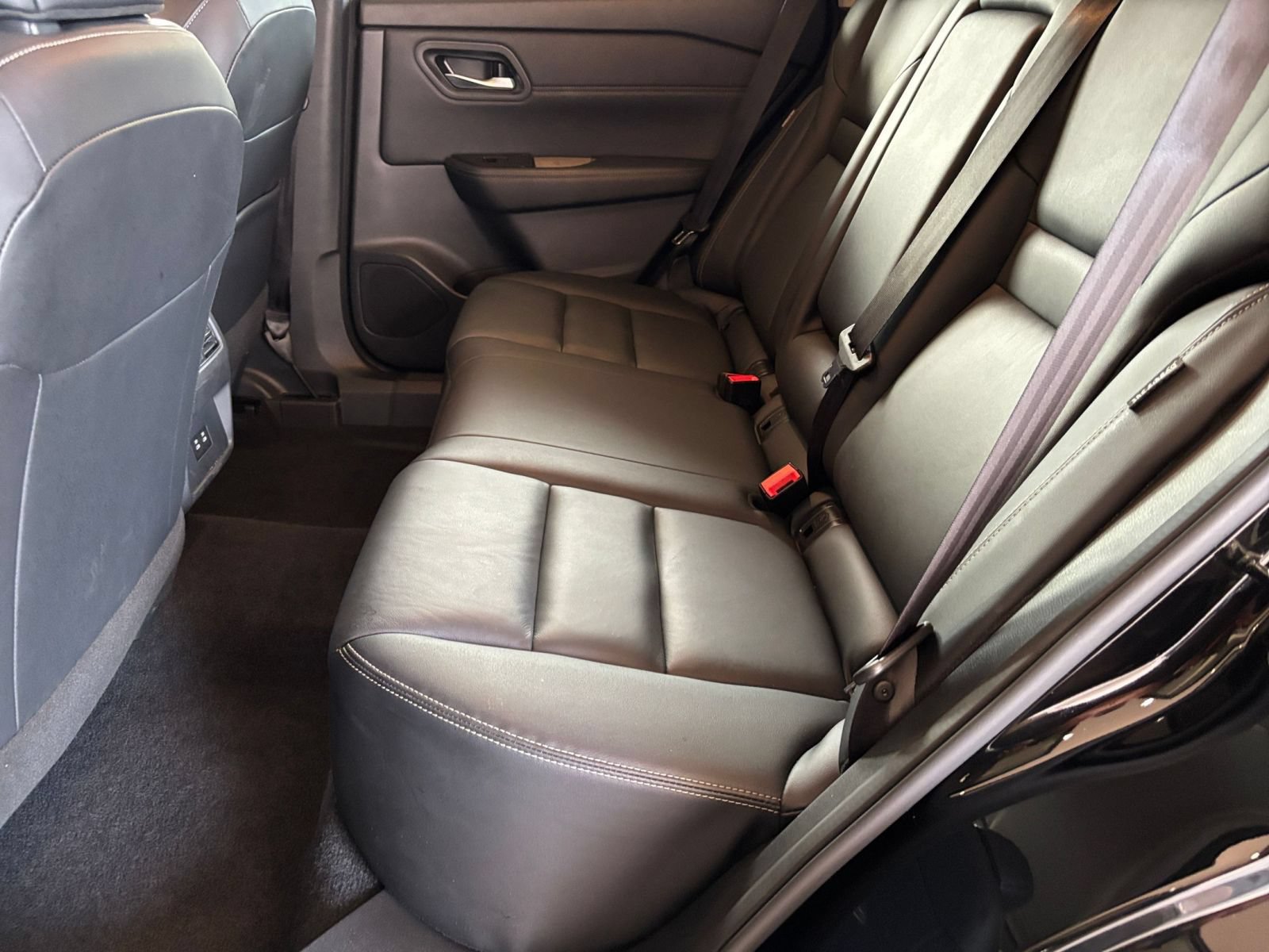 Used 2026 Nissan Rogue SL FWD image 27