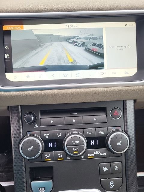 Used 2019 Land Rover Range Rover Evoque SE image 3