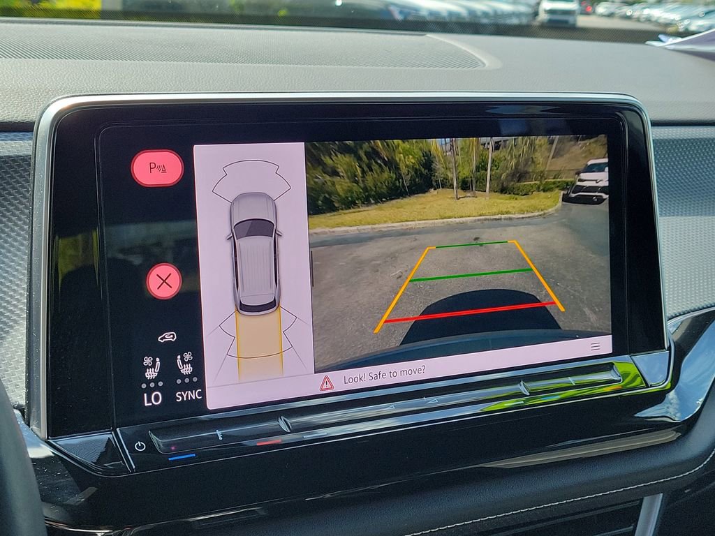 Used 2024 Volkswagen Atlas Cross Sport SEL R-Line AWD/4WD image 25