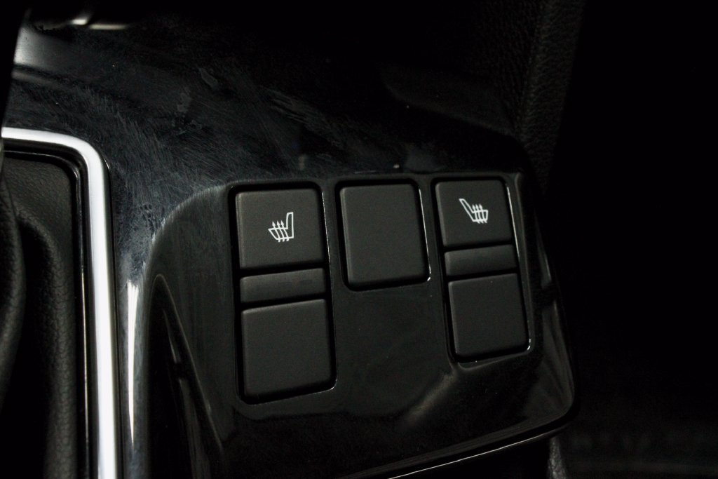 Used 2024 Kia Sportage EX AWD/4WD image 5