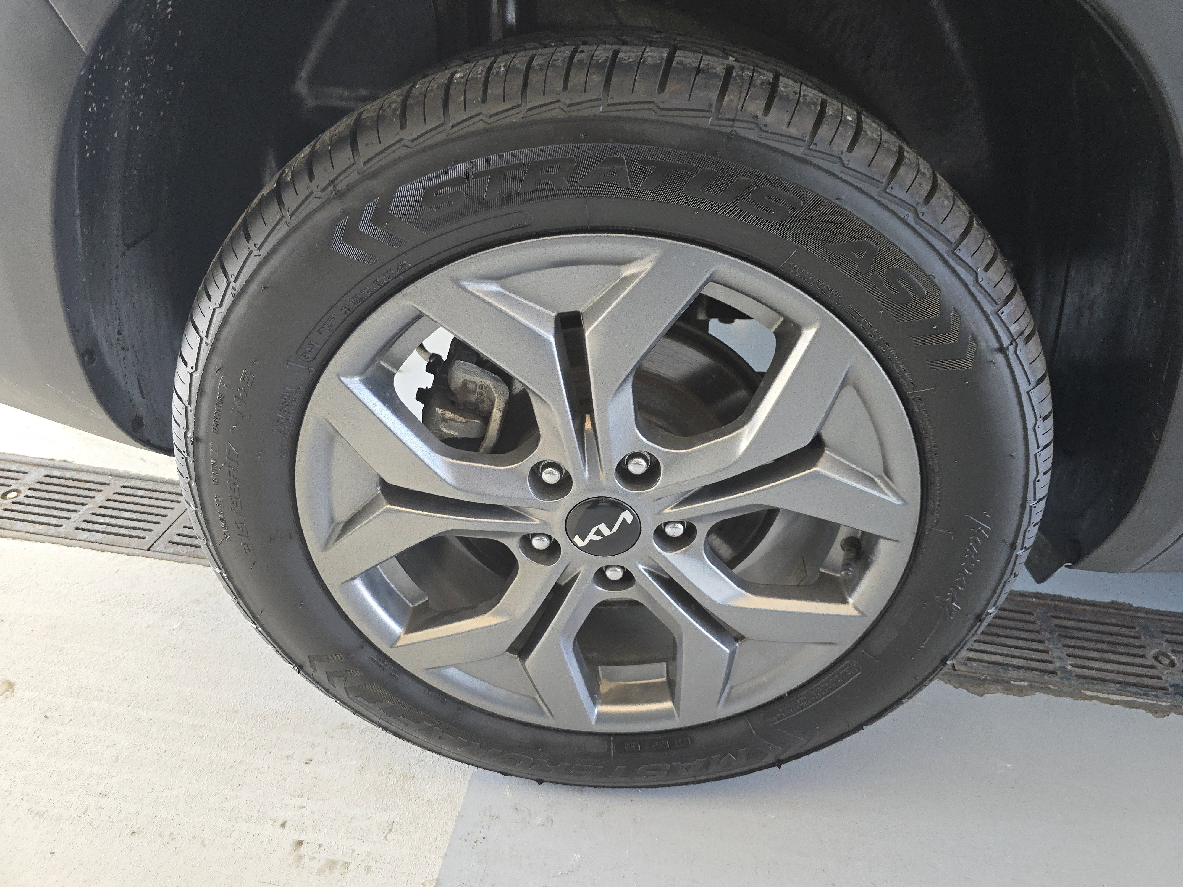 Used 2024 Kia Seltos S image 12