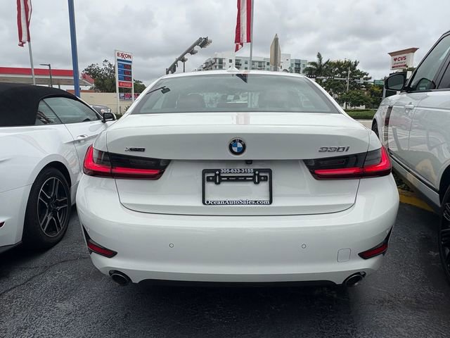 Used 2022 BMW 330i xDrive Sedan w/ Driving Assistance Package image 5