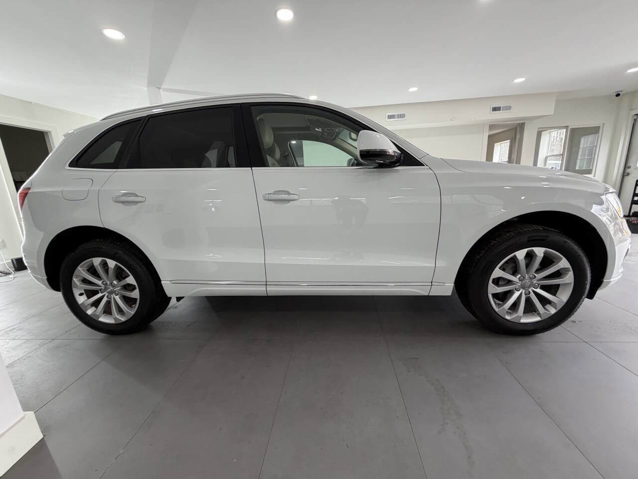 Used 2015 Audi Q5 2.0T Premium image 9