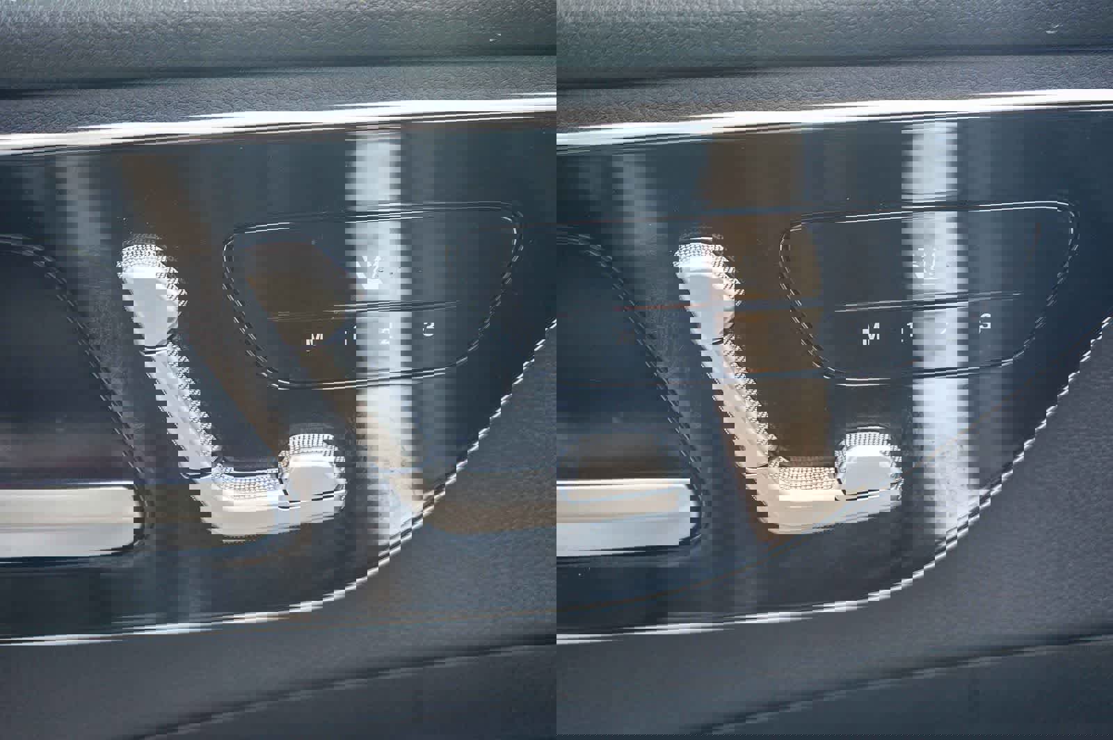 Used 2025 Mercedes-Benz C 300 4MATIC Sedan image 20