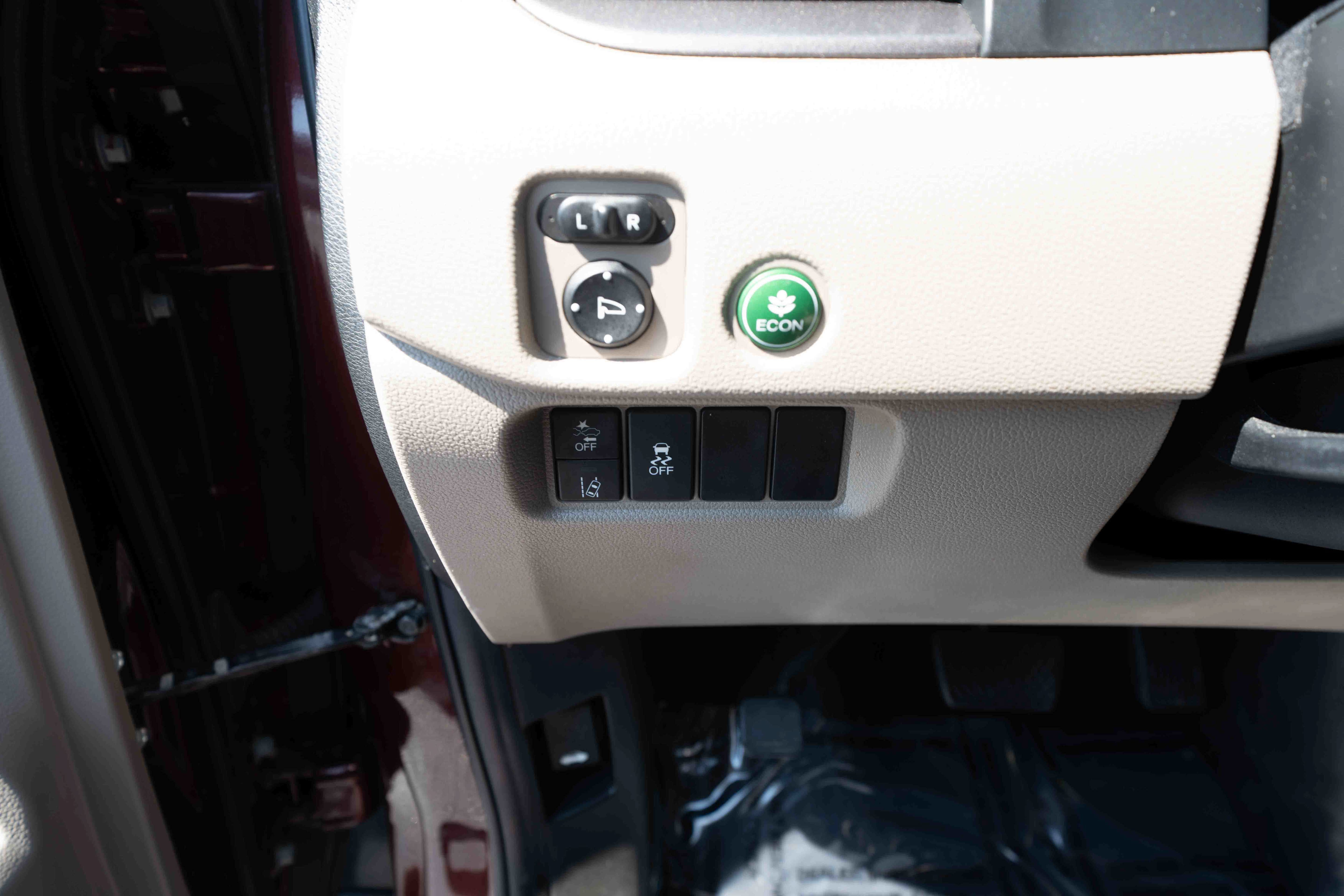 Used 2021 Honda Pilot EX image 11