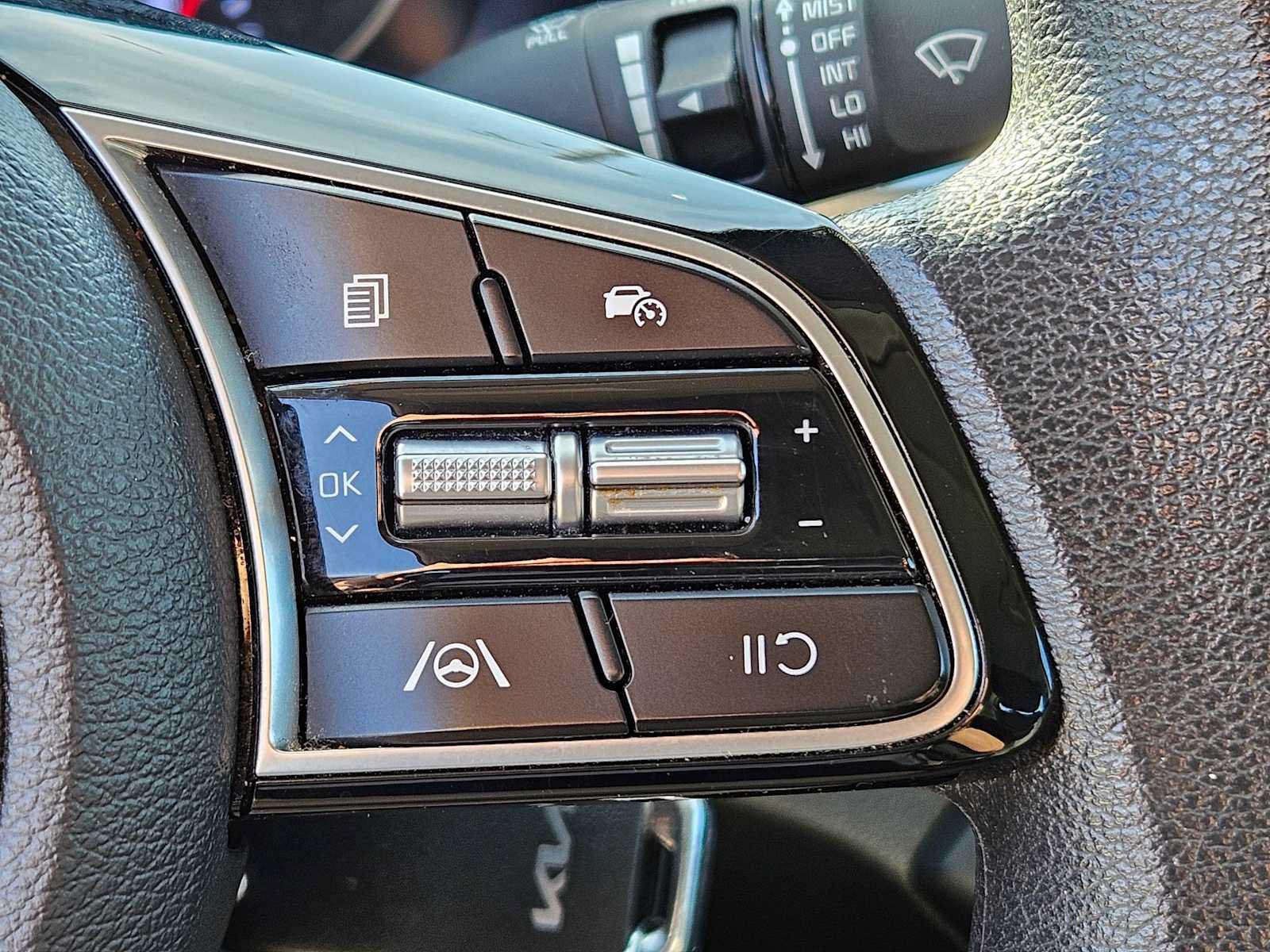 Certified 2024 Kia Forte LXS FWD image 21