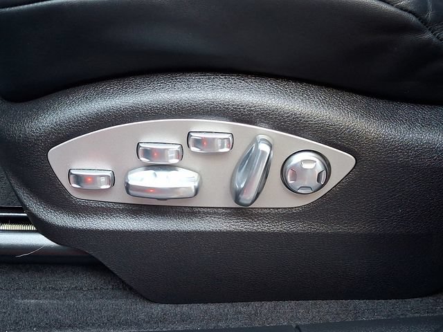 Certified 2024 Porsche Macan GTS AWD/4WD image 17