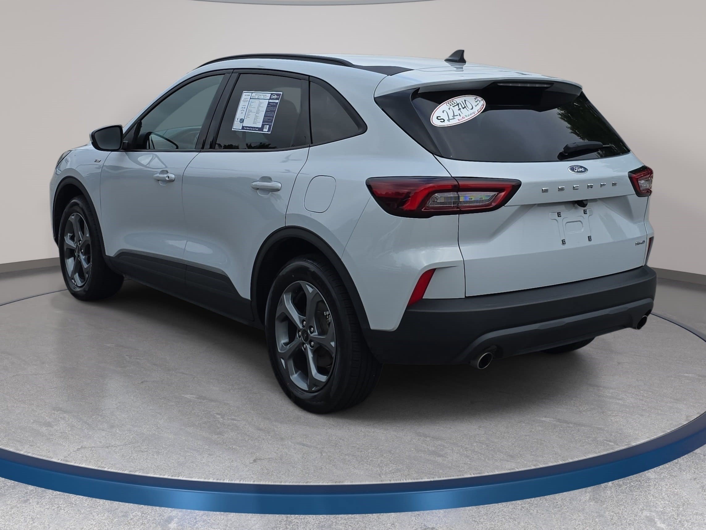 Used 2025 Ford Escape ST-Line Select AWD/4WD image 7