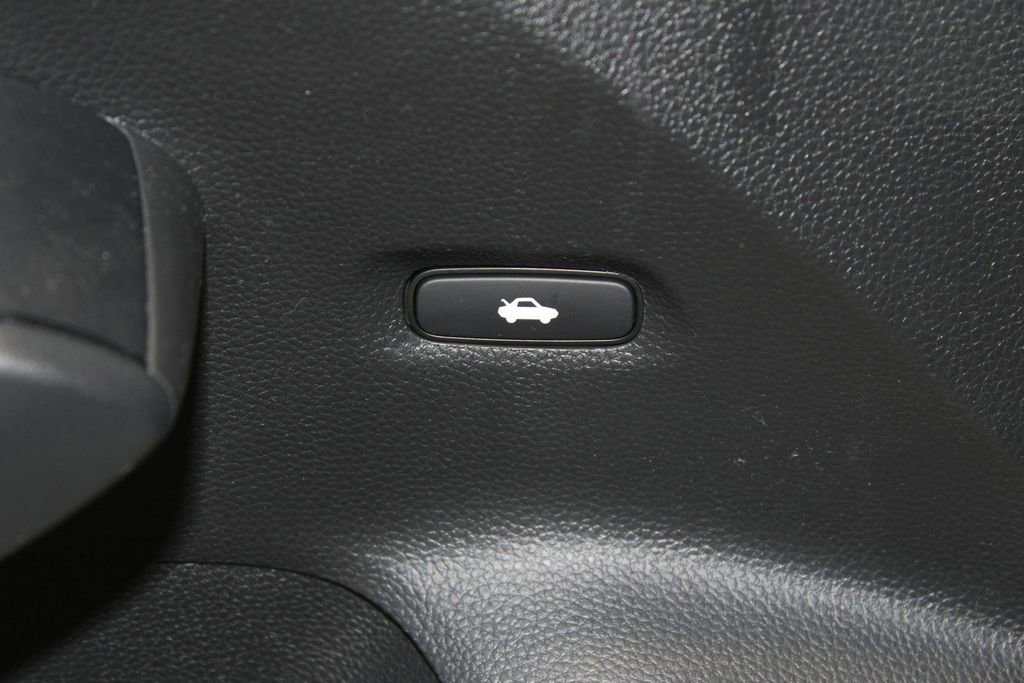 Used 2022 Honda Civic Sport image 10