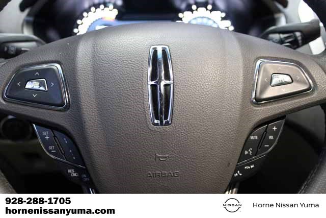 Used 2014 Lincoln MKZ FWD image 9