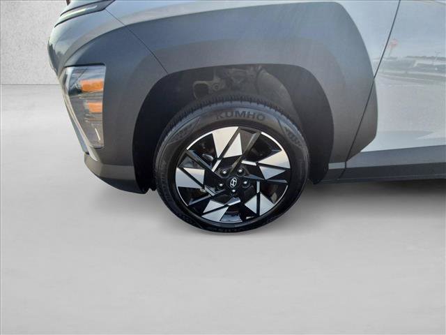 Used 2025 Hyundai Kona SEL AWD/4WD image 24