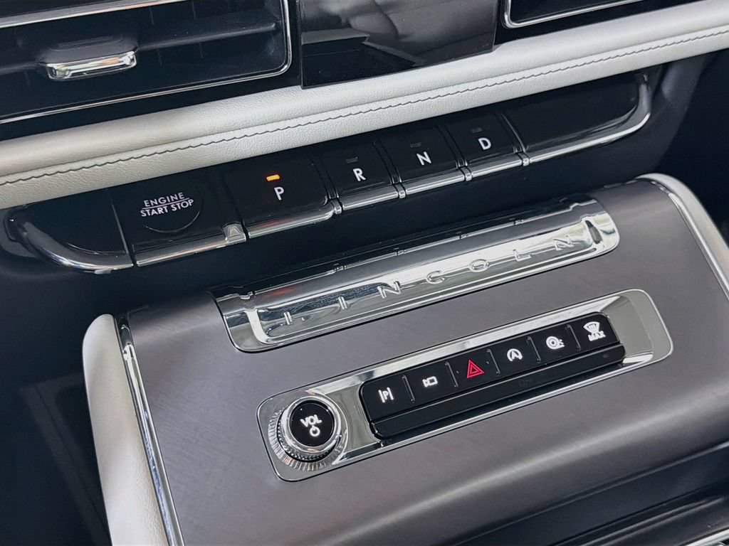 Used 2026 Lincoln Aviator 2WD image 19