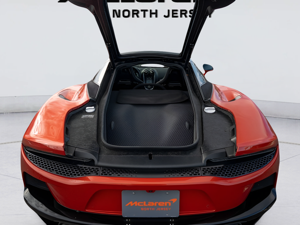 Used 2023 McLaren GT RWD image 30