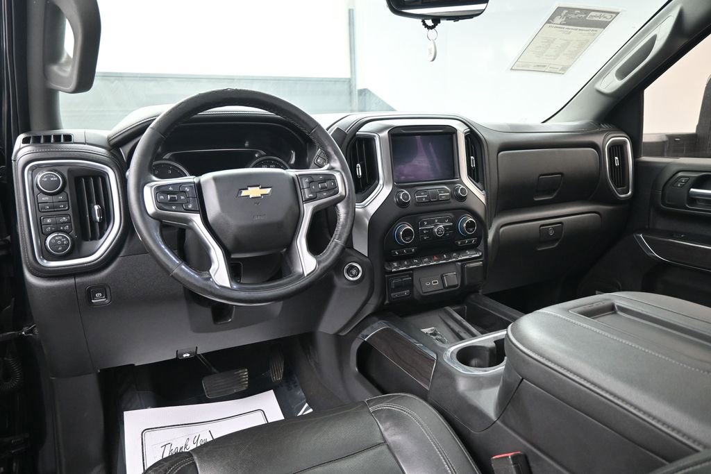 Used 2020 Chevrolet Silverado 3500 LTZ w/ LTZ Texas Edition image 25