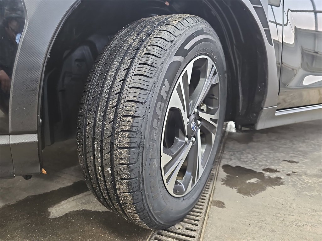 Used 2024 Subaru Crosstrek 2.0i Premium image 32