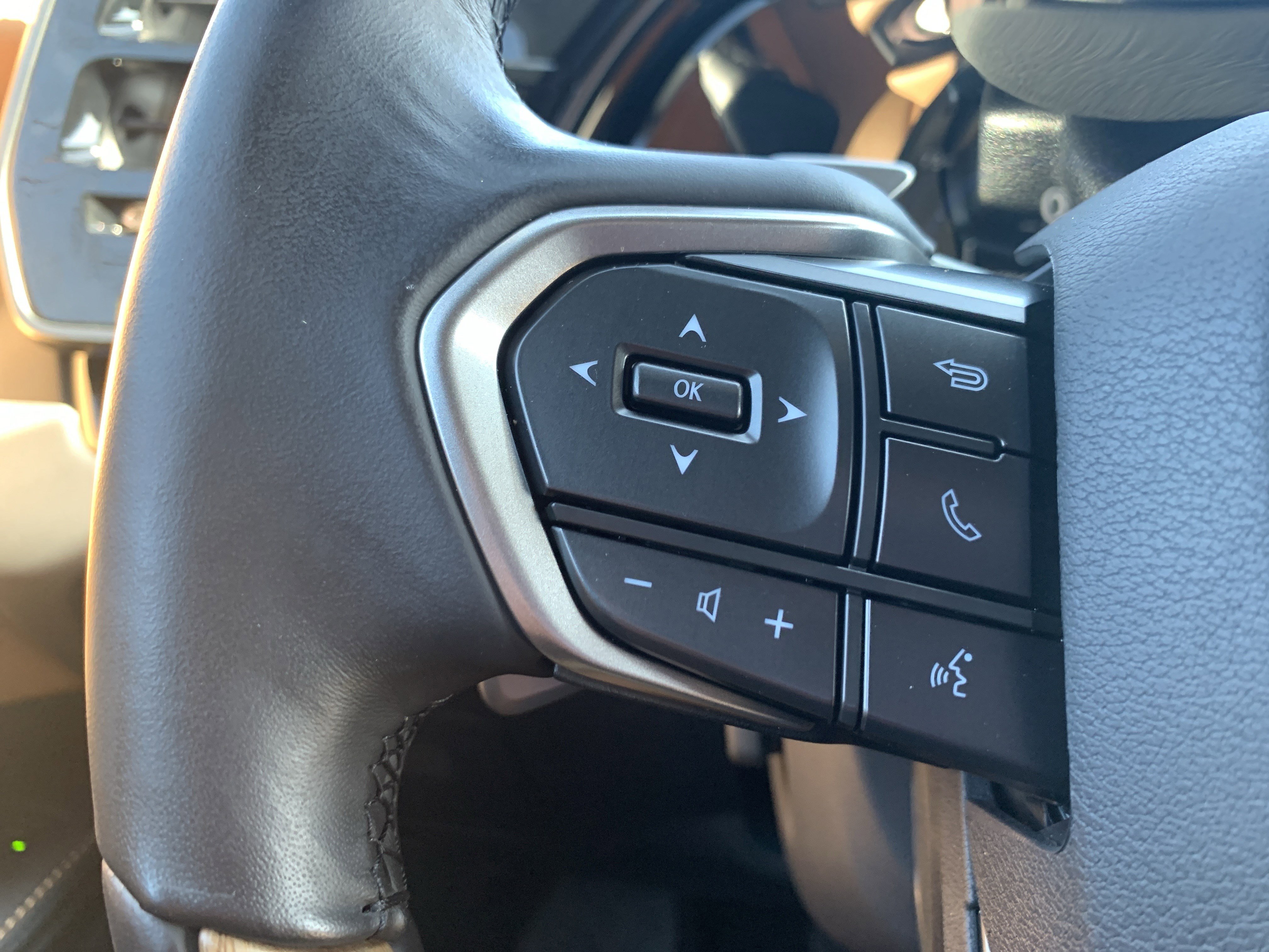 Certified 2025 Lexus RX 350 Premium image 19