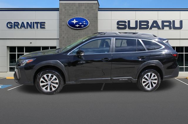 Used 2025 Subaru Outback Premium AWD/4WD image 7