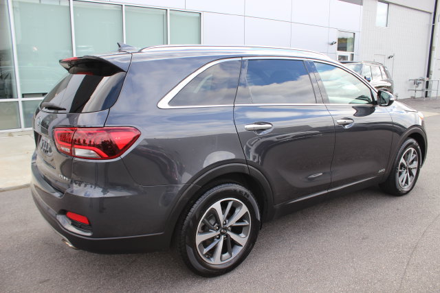 Used 2019 Kia Sorento EX w/ EX Touring Package AWD/4WD image 32
