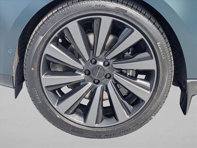 New 2026 Land Rover Range Rover SV AWD/4WD image 10