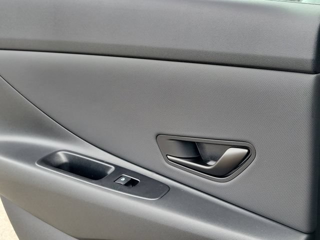 New 2026 Hyundai Elantra Sport FWD image 23