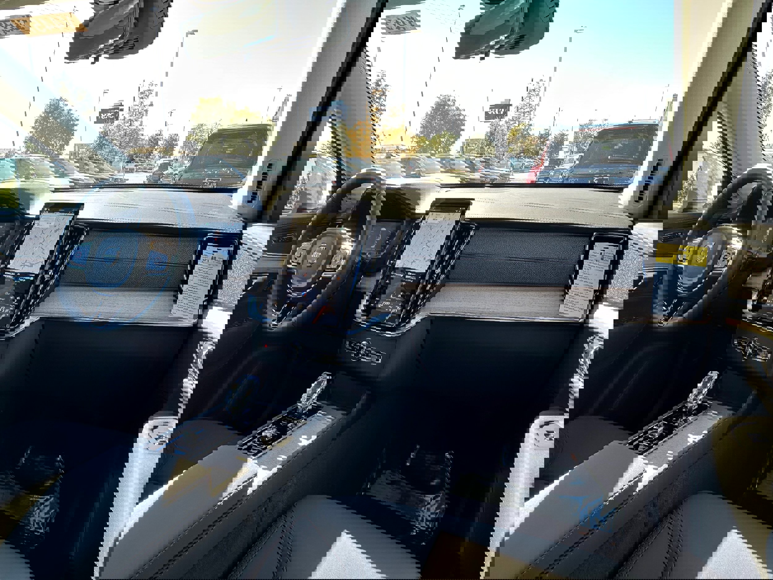 New 2026 Volvo XC90 B5 Core image 11