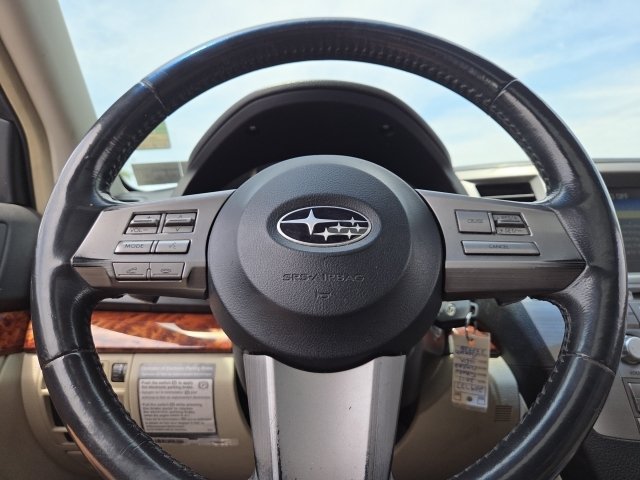 Used 2011 Subaru Outback 3.6R Limited AWD/4WD image 16