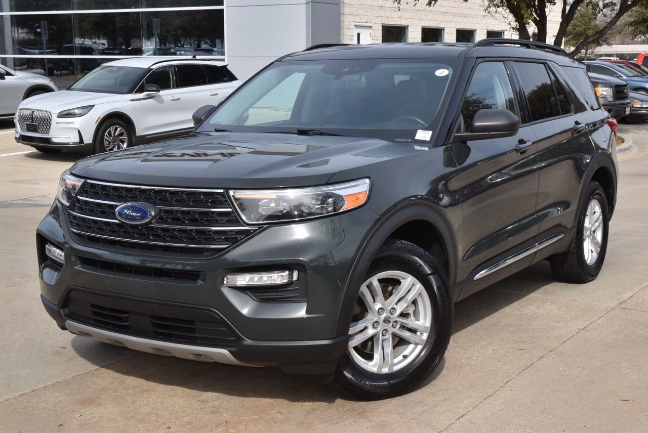 Used 2023 Ford Explorer XLT w/ Equipment Group 202A image 34