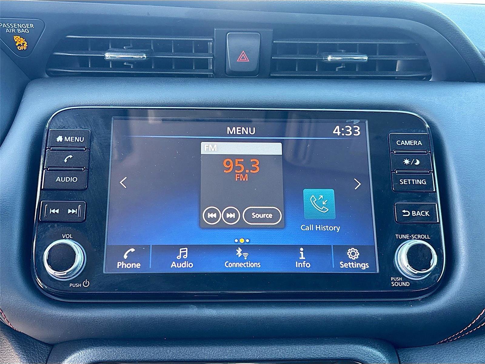 Used 2021 Nissan Kicks SR w/ Interior Electronics Package image 16