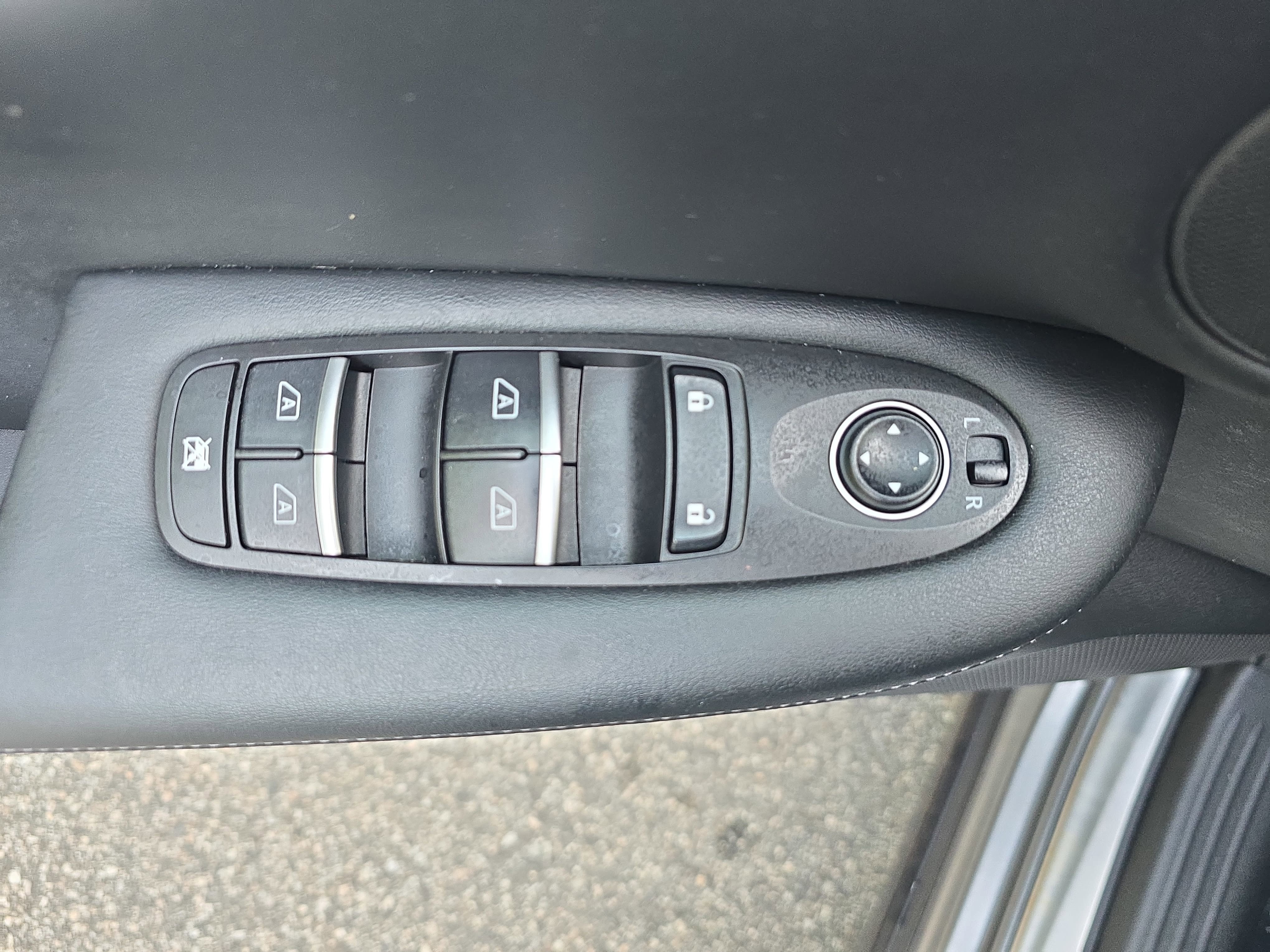 Used 2020 INFINITI QX50 Essential w/ Edition 30 Package FWD image 27