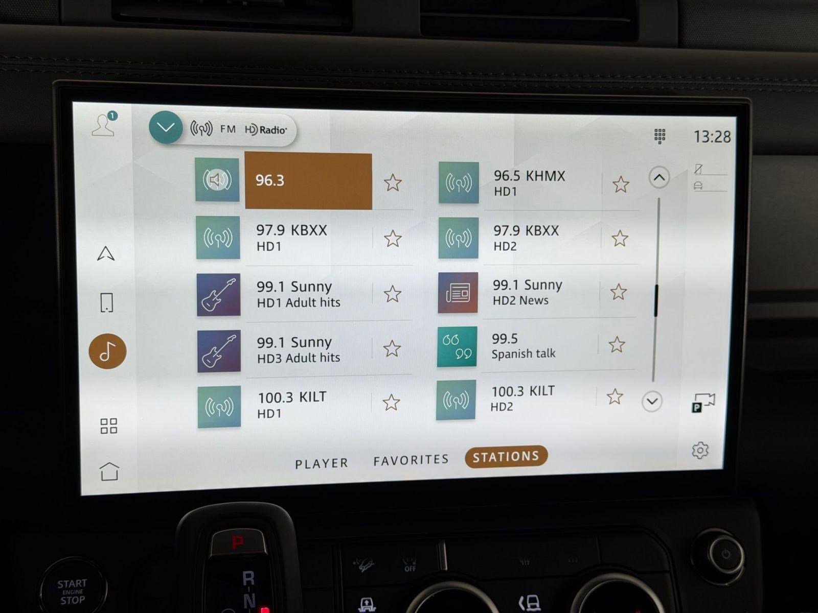 Used 2026 Land Rover Defender 110 S image 25