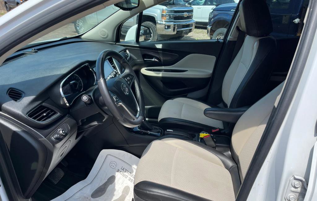 Used 2020 Buick Encore Preferred w/ Safety Package AWD/4WD image 5