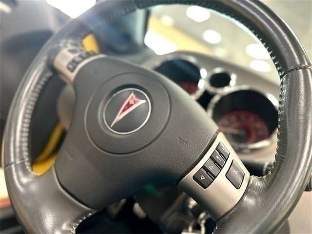 Used 2007 Pontiac Solstice GXP w/ Premium Package image 17