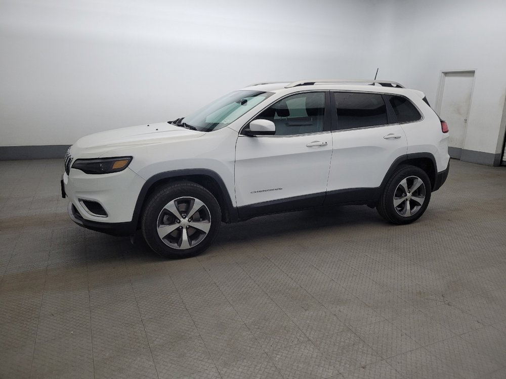 Used 2019 Jeep Cherokee Limited AWD/4WD image 2