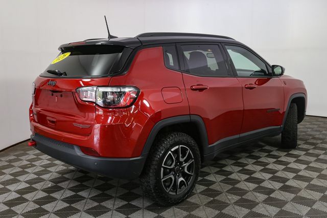 Used 2026 Jeep Compass Trailhawk AWD/4WD image 15
