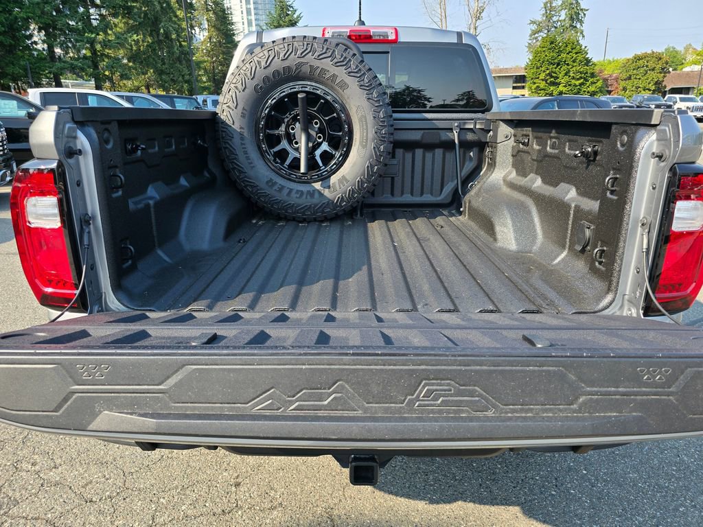 New 2025 GMC Canyon AT4 w/ AT4X AEV Edition image 15