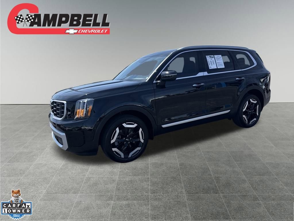 Used 2024 Kia Telluride S w/ S Sunroof Package