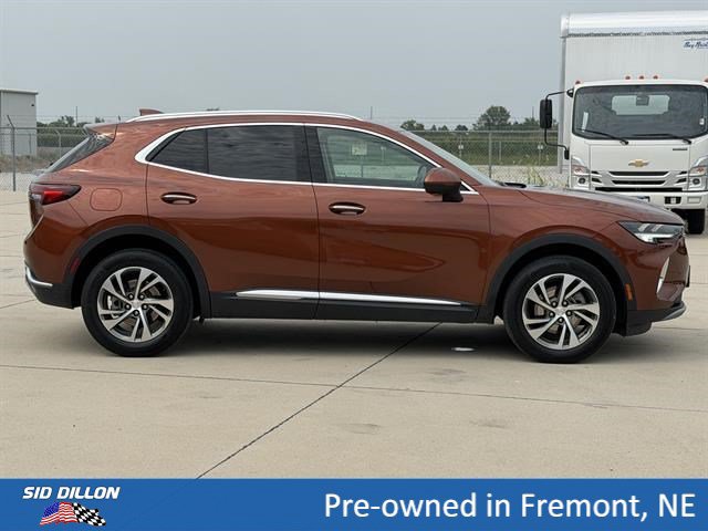 Certified 2021 Buick Envision Essence w/ Technology Package I AWD/4WD image 3