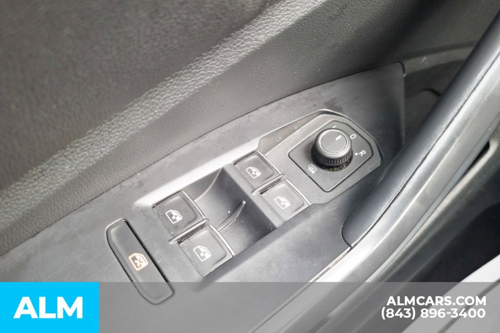 Used 2024 Volkswagen Jetta SE image 34